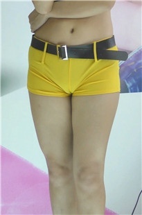 4k超清画质 黄色短裤的超紧诱惑[MP4/659MB]