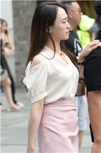 白嫩美腿媳fu3A7103[1.68G]