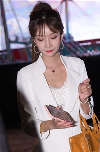 靓丽的小仙女3A3643[1.6G]