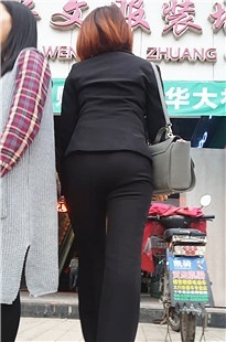 跟拍三星手机职业装销售OL [236M/MP4]