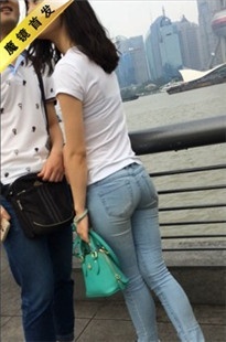 【NO3原创作品】观海的紧牛美女 [MP4/251MB]