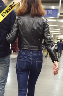 上身皮衣的深蓝紧牛MM [123M/MOV]