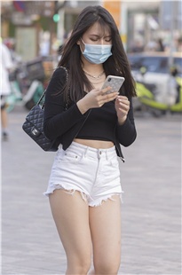 白色热裤美腿美女3A581[922M]