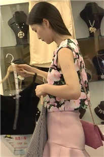 美少女爱逛街[100M/MOV]