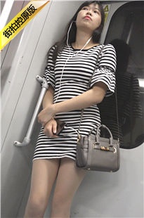 4K-条纹连衣短裙肉丝美眉站姿诱人[609M/MP4]