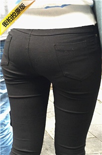 街拍紧身黑裤极品饱满屁屁美女[434M/MOV]