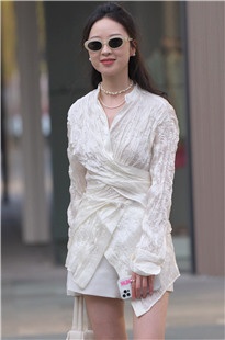 干净清爽的靓妹3A7317[2.16G]