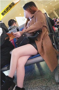 4K-街拍褐色大衣肉丝黑靴MT美妇[590M/MP4]