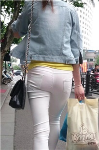 【雷神原创作品】超清4K画质！白裤OL [1.58G/MP4]