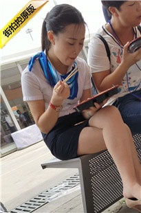 4K-白衬衫短裙MM肉丝挑鞋[699M/MP4]