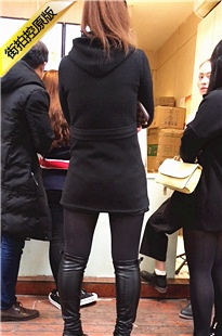 排队的黑色紧身打底SW皮靴女子[222M/MOV]