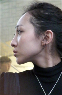 紧身裤袜超短裤MM，PG真翘啊[231M/MP4]