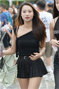 远看身材近看脸3A7123[1.56G]