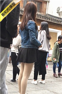 白色SW黑色公主短裙长发美眉[253M/MOV]