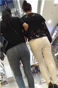 牛仔裤白裤两MM，各领风sao[311M/MTS]