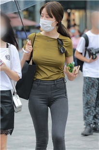 【玻璃街拍】灰色牛仔裤小姐姐MJ2077[925M]