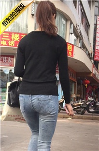 紧绷包满圆臀牛仔裤女子[121M/MOV]