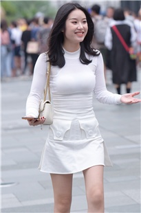 制服美女3A724[702M]