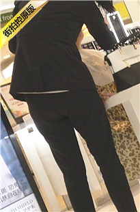 4K-商场化妆柜OL短黑丝高跟[1.41G/MP4]