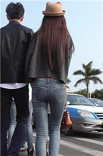 细长腿蓝牛OL [146M/MP4]