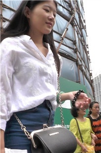 【幽明作品】可爱的牛仔包臀裙MM[MP4/1GB]