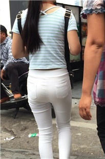 极品翘臀白裤紧内痕美MM第五季[449M/MOV]