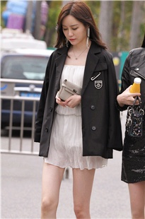 两位短裙丝袜大长腿3A2866[836M]