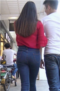 性感蓝牛丰臀美MM[350M/MP4]