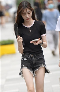 热裤女生3A5817[1.46G]