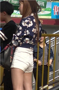 勒沟白紧热裤美MM[229M/MP4]