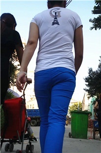 抽烟的蓝裤MM[1.3G/MP4]