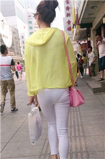 黄衣白裤紧臀小妹[188M/MP4]