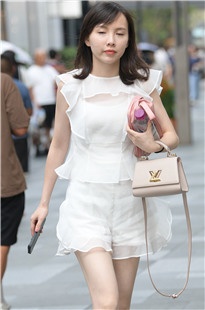 白嫩白嫩的颜色像极了爱情3A7167[1.23G]