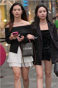 街拍美腿俩闺蜜3A7565[1.27G]