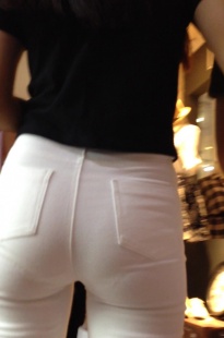 超级白裤极品美女，就是这么诱惑[118M/MOV]