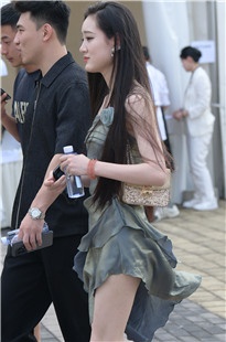 这是哪家的明艳千金3A6299[1.06G]