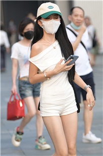 白热裤美腿女孩3A4679[1.87G]