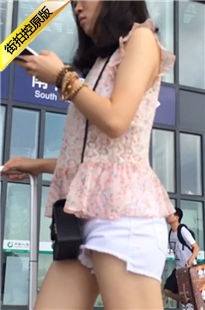 白色热裤极品白腿美女[53M/MP4]