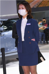 车展上的销售顾问3A3487[1.11G]