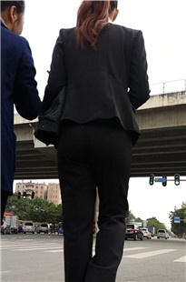 街拍极品职业装OL [1.14G/MP4]