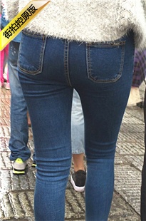 很时尚的蓝牛好身材美女[1.96G/MOV]