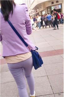 紫色布裤美眉[125M/MP4]