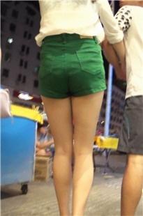 这条极品大长腿可以玩一个夏天[176M/MTS]