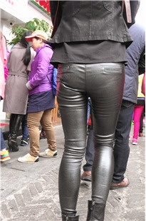 高挑紧身皮裤[793M/MP4]