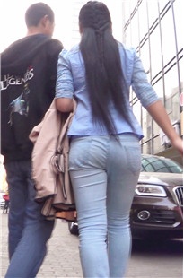 一对欢乐的小情侣[152M/MTS]