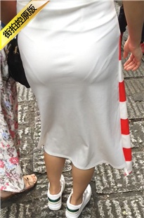 一个包臀一个紧牛[281M/MOV]