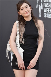 白嫩肌肤女生3A6558[1.53G]