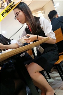 4K-黑色制服街黑丝美眉用餐[479M/MP4]